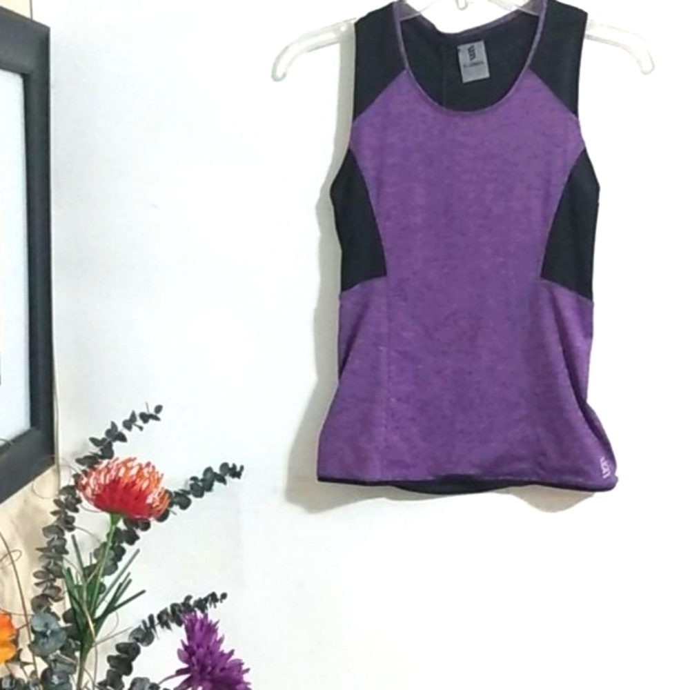 SECOND SKIN NWT RACERBACK TRAINING TANK SIZE XS